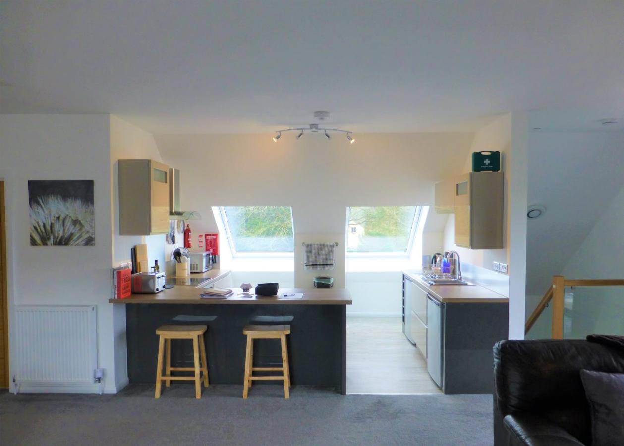 Gerycastell Luxury Holiday Apartment With Stunning Views & Ev Station Point Carmarthen Eksteriør billede